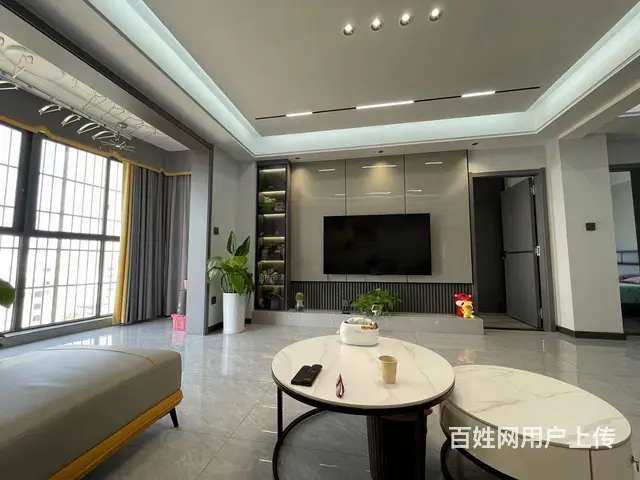 东城明珠精装修102平米仅49.8万的图片