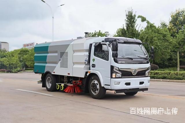 东风玉柴165马力洗扫车先看车满意再付款的图片