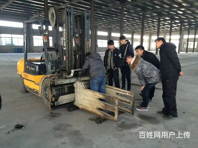 盐城附近哪里有学电工焊工怎么收费来盐城东方教的图片