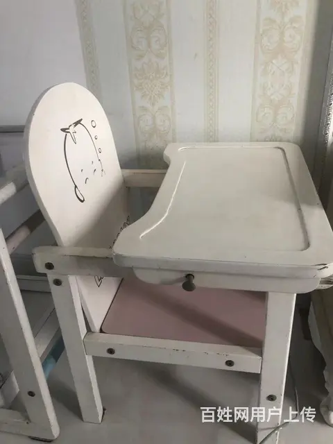 儿童实木多功能餐桌书桌学习桌的图片