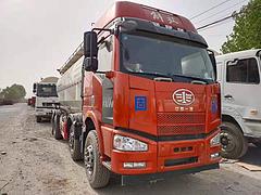 临沂19年二手解放水泥罐车 320马力 前四后八