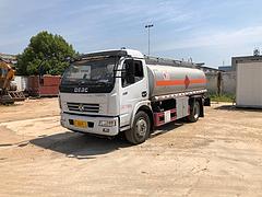东风5吨加油车8吨油田运输车流动加油车