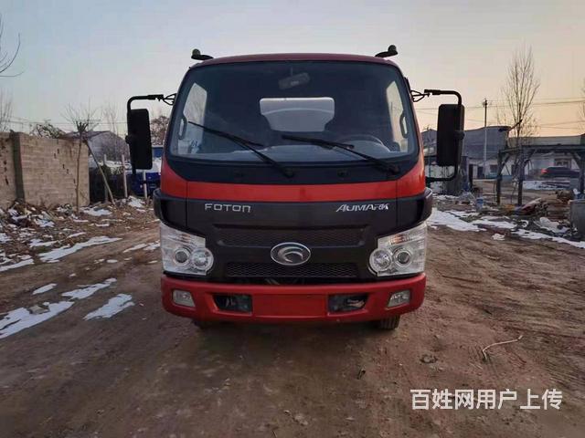 岳阳定制各种品牌加油车，油罐车3-30吨的图片