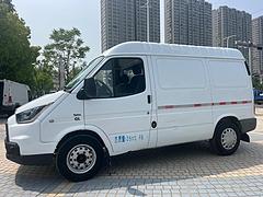 江铃 特顺 2017款 2.8T 手动 商运型短轴中顶3座