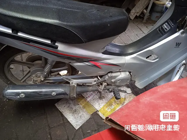 19年豪爵110的图片