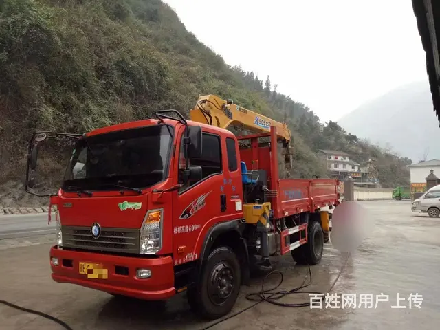 2017年重汽王牌随车吊，徐工6.3吨吊机的图片