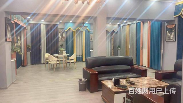 个人商业街临街窗帘布艺装饰装修耀辰整顾家布艺转让的图片