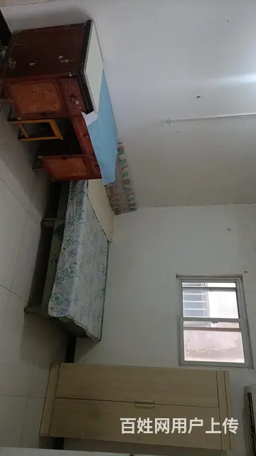 房屋宽敞明亮，设备其全的图片