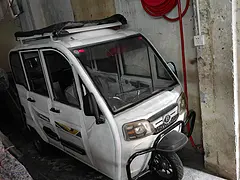 电动三轮篷车