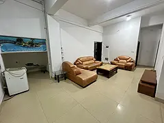 新店菜市场三房一厅出租