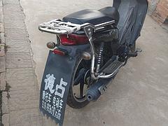 钱江风尚110摩托车