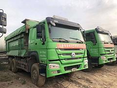低价出售380马力二手豪沃渣土车 5.8米大箱国五