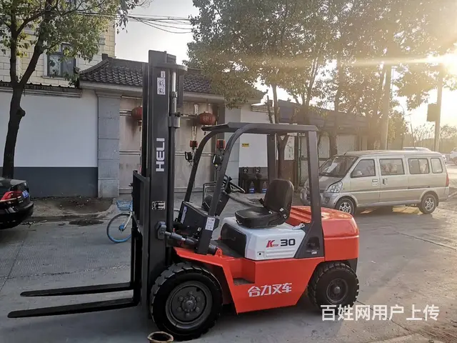 4米合力1.5吨电动叉车，二手叉车超低价出售的图片