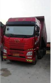 解放JH6自卸车460马力牵引头带全保