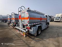 东风多利卡5吨油罐车 厂家全国包上户可分期
