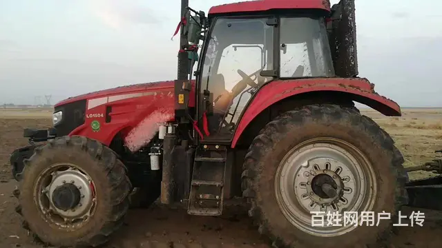 腾飞农机收售各种二手拖拉机，收割机，插秧机的图片
