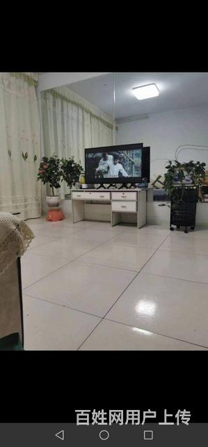 学区房市中心地段送地下储藏室的图片