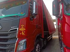 出售21年4月乘龙H7，三桥飞翼厢车，价格不高