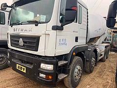 出售30台重汽汕德卡搅拌车 前四后八 国五轻量化