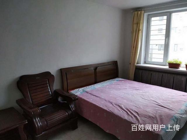 大世界南门 公寓月付1000元2室60平3搂 精装修家电全的图片