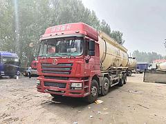 无锡急转各年限二手散装水泥罐车 粉粒物料运输车