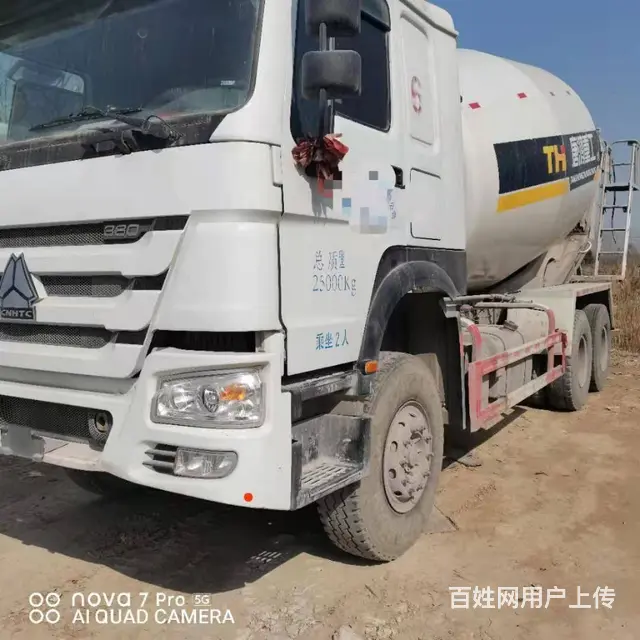 转让​16年 二手豪沃搅拌车 大14方 原版无事故的图片