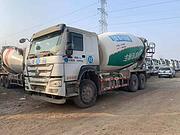 出售二手19年豪沃博哥搅拌车大14方水泥罐车9成新