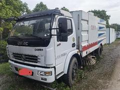 转让18款洗扫车，车况良好
