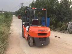 宝鸡个人出售附近二手3吨叉车个人三吨半叉车