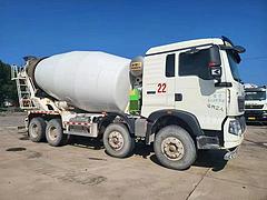 常年收售二手混泥土搅拌车