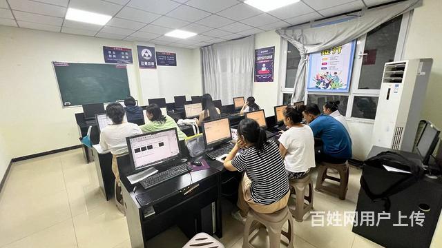 周村步行街附近零基础学会计实操会计考证会计做账的图片