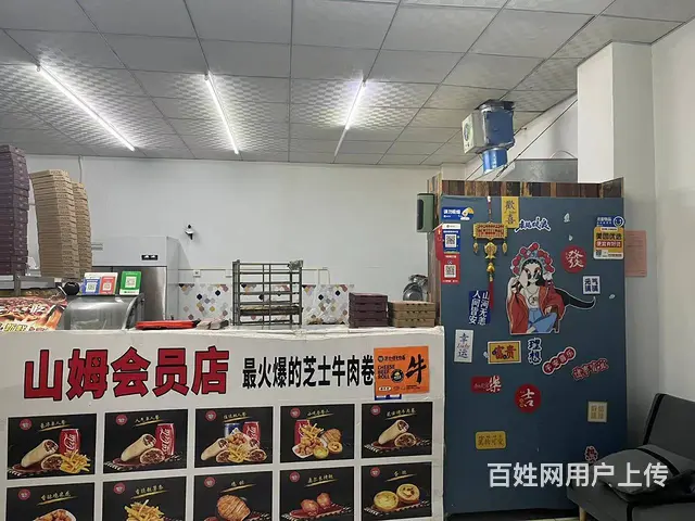 空转小区门口纯一层临街好位置旺铺6千急转的图片