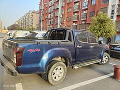 五十铃 铃拓 2020款 2.5T 手动 四驱领航版加长版