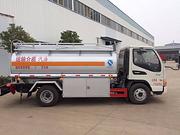 二手5吨油罐车带全新罐体和加油机加油枪