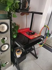 电脑桌