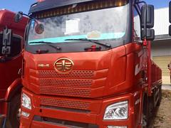 解放JH6 平板车 9米6箱 460马力 原版国5