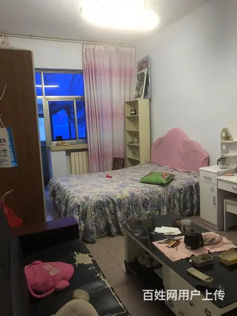世贸南边辰光小区3层三居室 普通住宅1厅 简单装修的图片