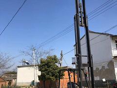 二手杭州2.吨叉车 六条实心胎 高度6米 车况不错