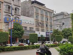 自建房 普通住宅3厅 中等装修