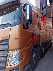 出售乘龙H7精品高栏车，9.6米前四后八
