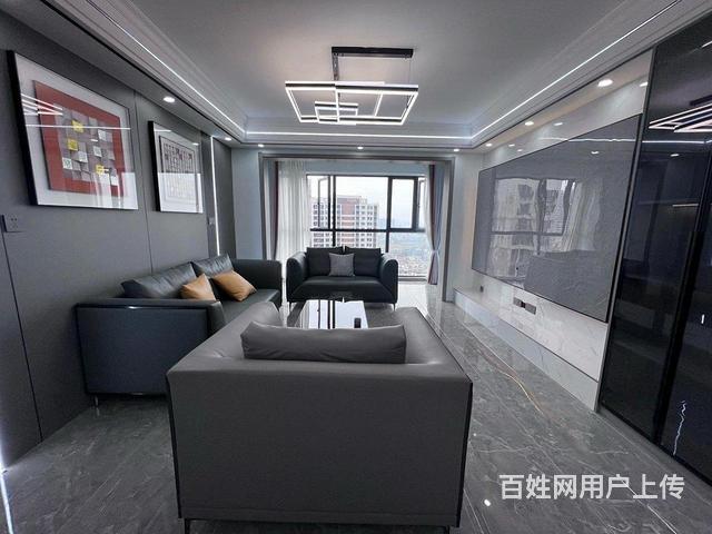 九华步步高商圈|精装三房|婚房轻奢风格|127平米|房东急售的图片