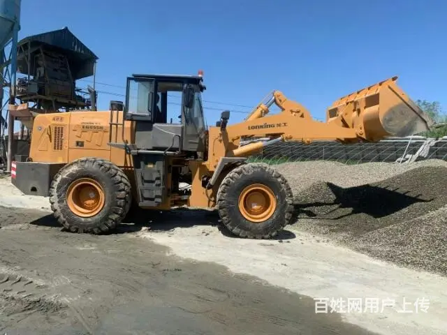 二手装载机转让信息，个人转让龙工电喷装载机的图片