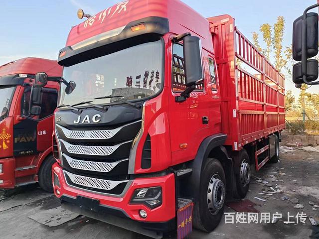 出售二手7.7米高栏江淮格尔发前四后四260马力的图片