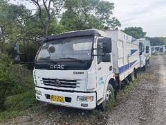转让上海扫路车，洗扫车，吸尘车