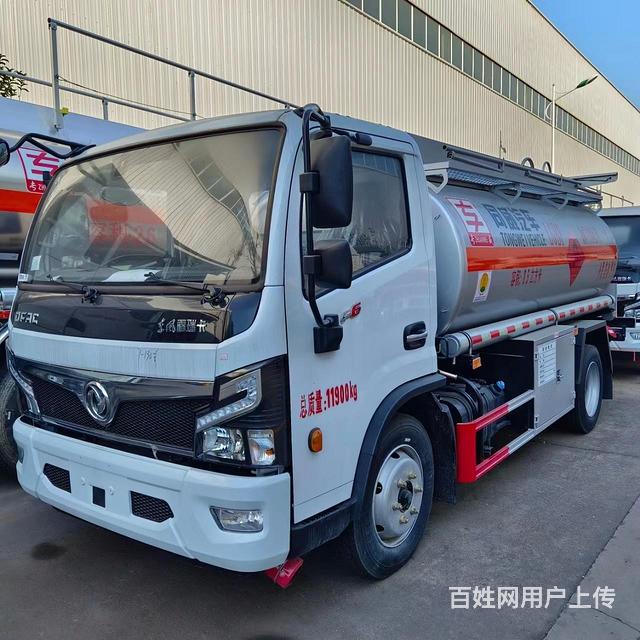 厂家直销东风福瑞卡8吨油罐车 现车低价处理的图片