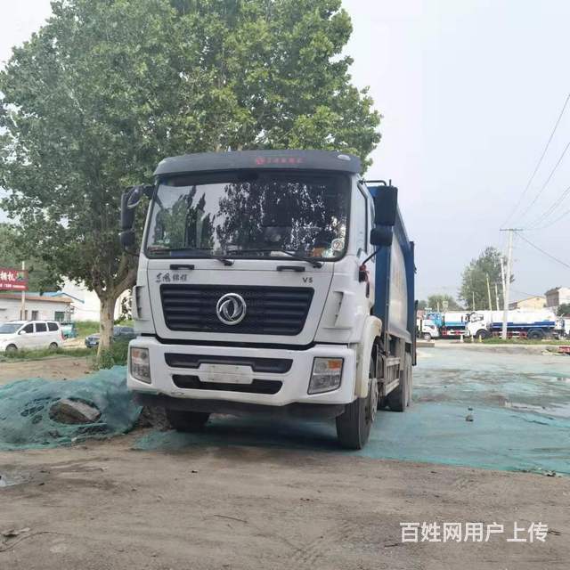 东风全压缩垃圾车，国五 海西批发价的图片
