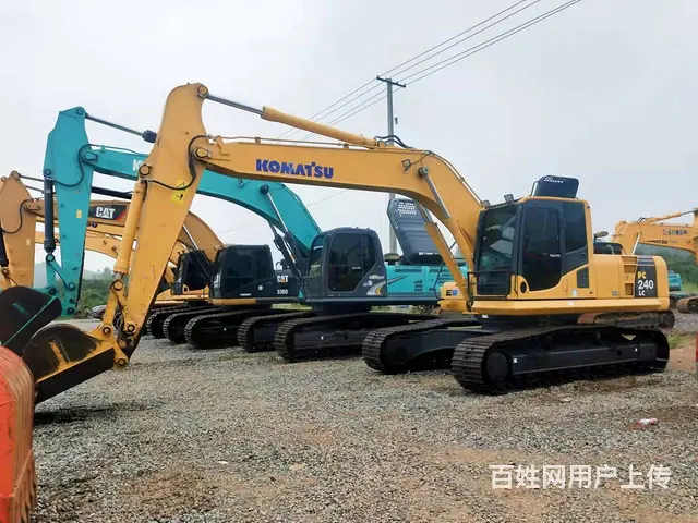 低价转让小松240挖掘机三大件质保一年全国包运的图片