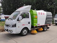 阿坝东风途逸扫路车3立方，汽油2.0T