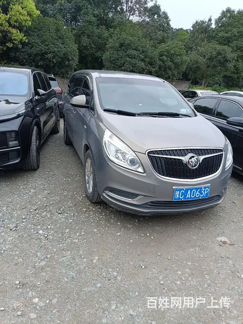 别克gl8的图片
