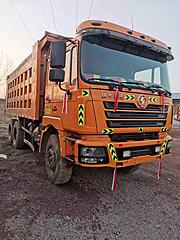 17年德龙F3000无户后八轮自卸车，货箱5米8